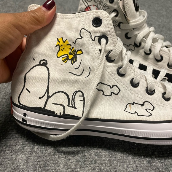 Converse Peanuts Black and White Sneakers - Picture 9 of 12